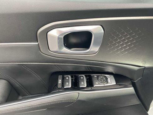 Used 2022 Kia Sorento SX image 24