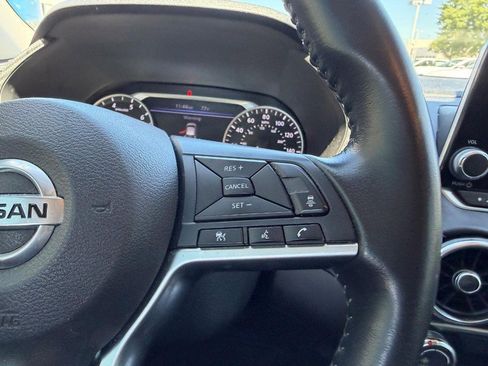 Used 2022 Nissan Sentra SV FWD image 12