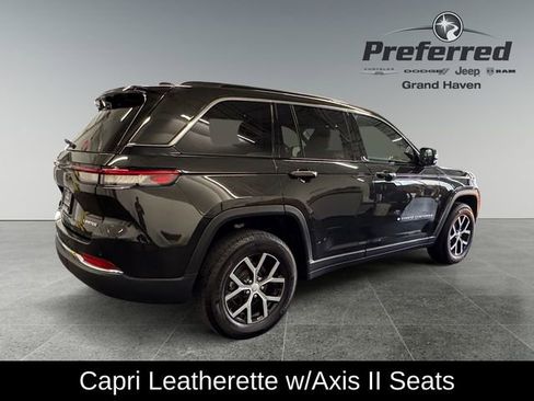 Used 2024 Jeep Grand Cherokee Limited w/ Luxury Tech Group II AWD/4WD image 20