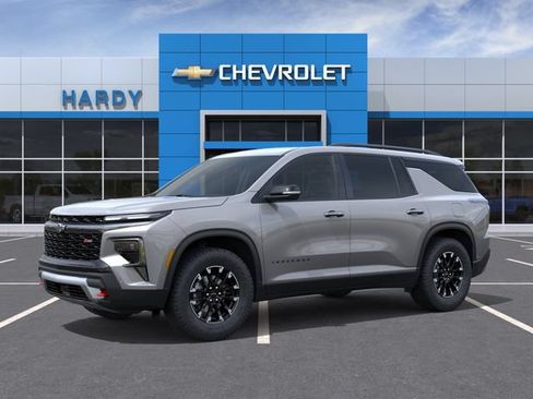 New 2026 Chevrolet Traverse Z71 w/ Enhanced Driving Package AWD/4WD image 2