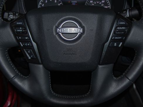 Used 2024 Nissan Frontier SV w/ SV Convenience Package RWD image 11