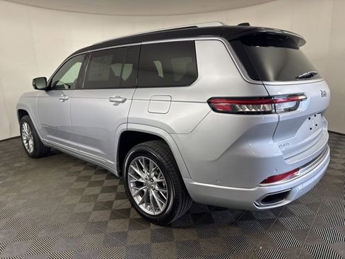 Used 2024 Jeep Grand Cherokee L Summit AWD/4WD image 6