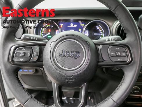 Used 2023 Jeep Wrangler Unlimited AWD/4WD image 10