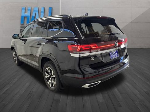 New 2026 Volkswagen Atlas SE image 3