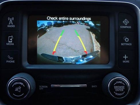 Used 2019 RAM 1500 Classic SLT AWD/4WD image 16