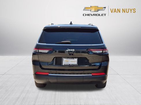 Used 2023 Jeep Grand Cherokee L Limited RWD image 6
