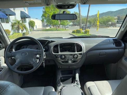 Used 2002 Toyota Sequoia Limited image 10