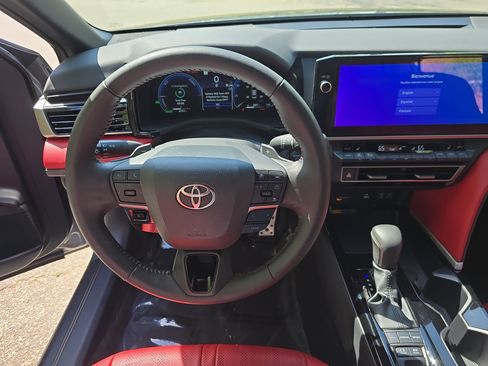 Used 2025 Toyota Camry XSE image 15