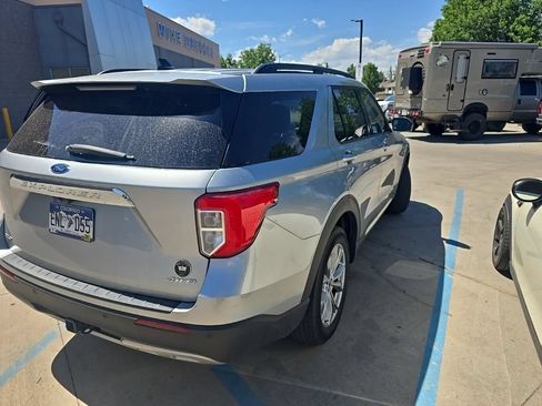 Used 2024 Ford Explorer XLT w/ Equipment Group 202A AWD/4WD image 3