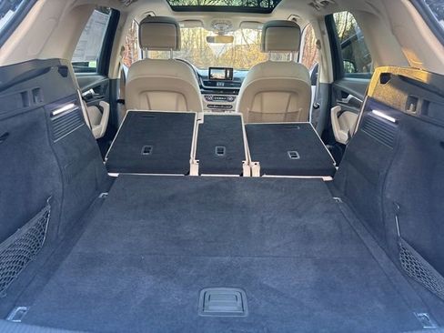 Used 2018 Audi Q5 2.0T Premium Plus w/ Premium Plus Package image 17