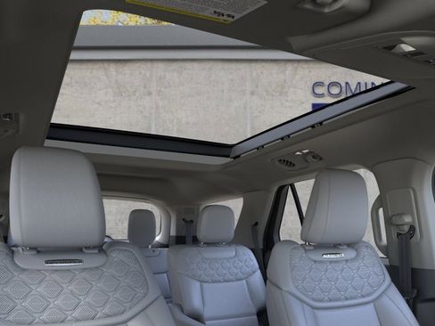New 2026 Ford Explorer Platinum AWD/4WD image 22