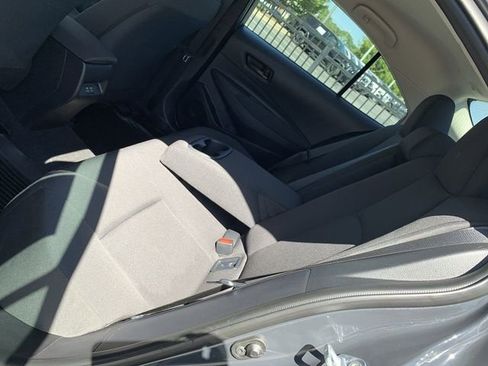 Certified 2025 Toyota Corolla LE FWD image 10