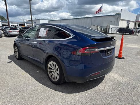 Used 2020 Tesla Model X Long Range AWD/4WD image 6