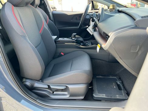 New 2026 Toyota Prius Plug-In Hybrid FWD image 22