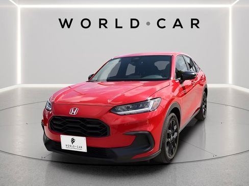 Used 2023 Honda HR-V Sport image 3