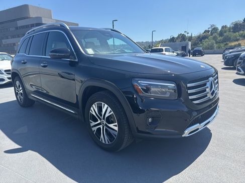 Used 2026 Mercedes-Benz GLB 250 image 3