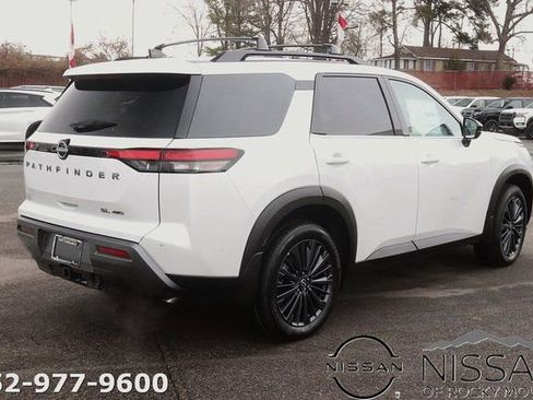 New 2026 Nissan Pathfinder SL w/ SL Premium Package AWD/4WD image 7