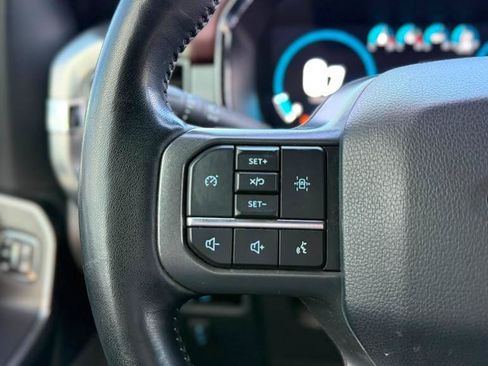 Used 2023 Ford F150 Lariat AWD/4WD image 10