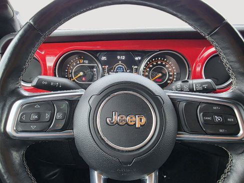 Used 2018 Jeep Wrangler Unlimited Sahara w/ Dual Top Group image 15