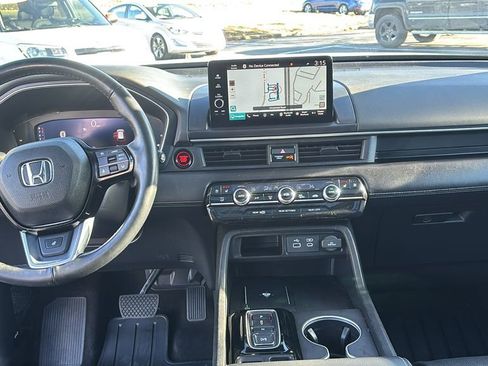 Certified 2024 Honda Pilot Elite image 12