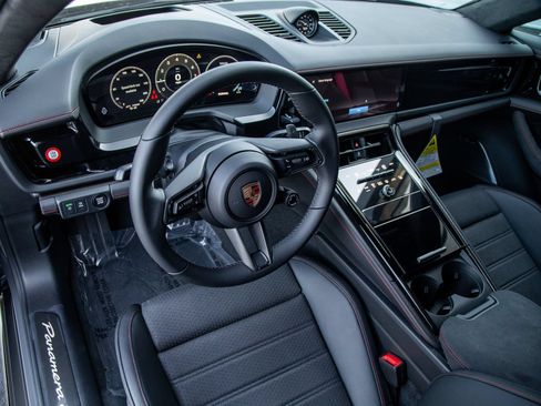 New 2026 Porsche Panamera GTS AWD/4WD image 4