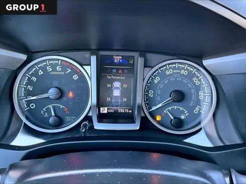 Certified 2023 Toyota Tacoma SR5 AWD/4WD image 26