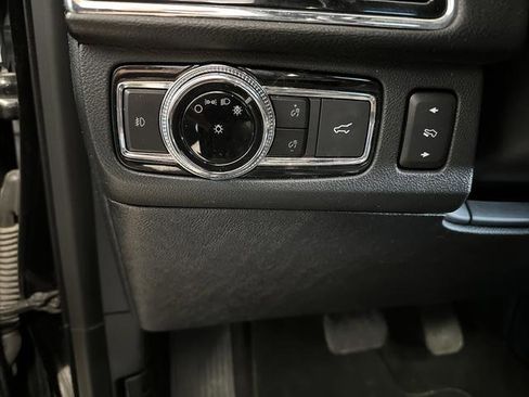 Used 2018 Lincoln Navigator Reserve w/ Technology Package image 26