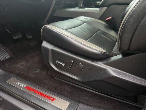 Used 2018 Ford F150 Raptor w/ Equipment Group 802A Luxury AWD/4WD image 21