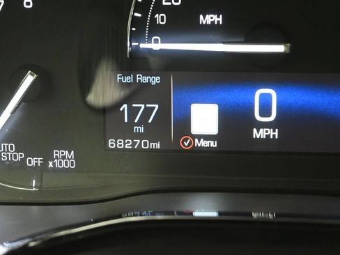 Used 2018 Cadillac XT5 Premium Luxury w/ Driver Assist Package AWD/4WD image 16