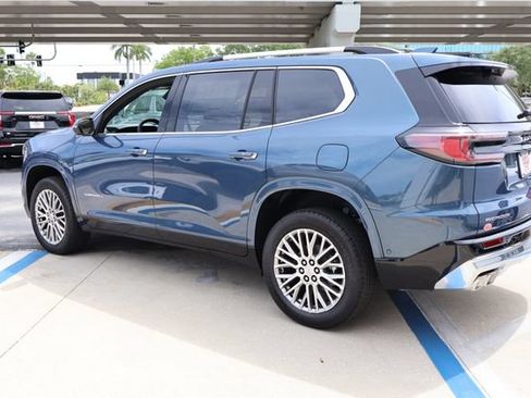 New 2026 GMC Acadia Denali w/ Super Cruise Package FWD image 5