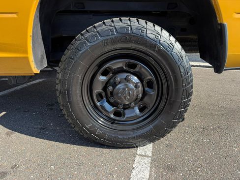 Used 2017 RAM 2500 Tradesman w/ Power & Remote Entry Group RWD image 8