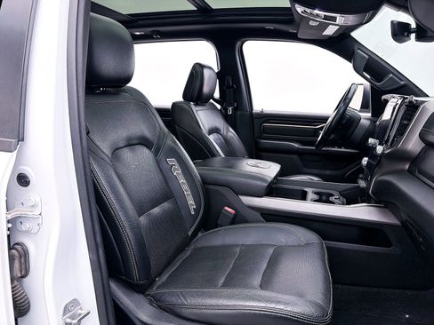 Used 2020 RAM 1500 Rebel AWD/4WD image 37