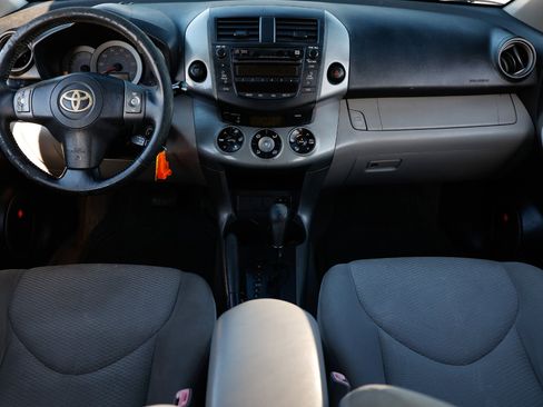 Used 2008 Toyota RAV4 Limited image 2