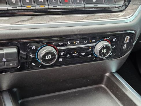 Certified 2025 Chevrolet Silverado 2500 LTZ w/ LTZ Plus Package AWD/4WD image 22