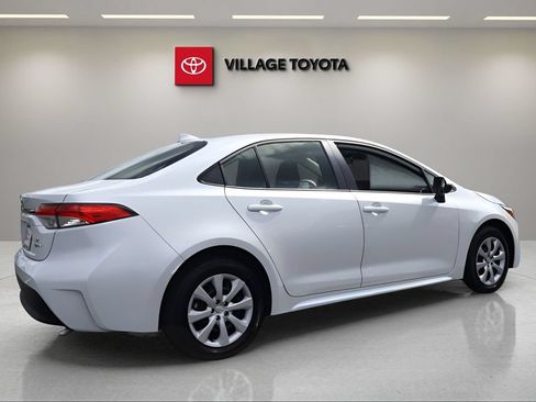Certified 2026 Toyota Corolla LE FWD image 5