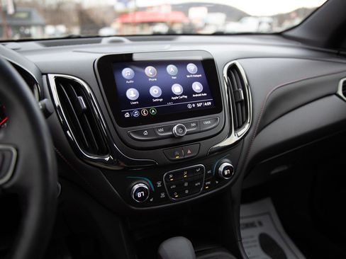 Certified 2022 Chevrolet Equinox RS w/ RS Leather Package image 13