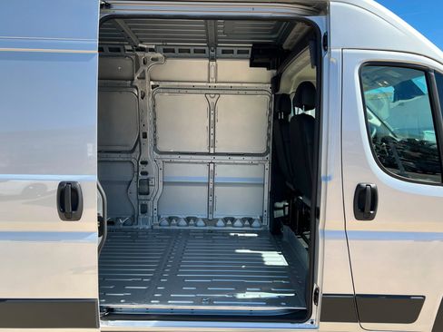 New 2026 RAM ProMaster 2500 image 18