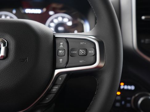 Used 2025 RAM 1500 Big Horn AWD/4WD image 22