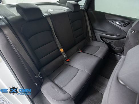 Used 2023 Chevrolet Malibu RS FWD image 35