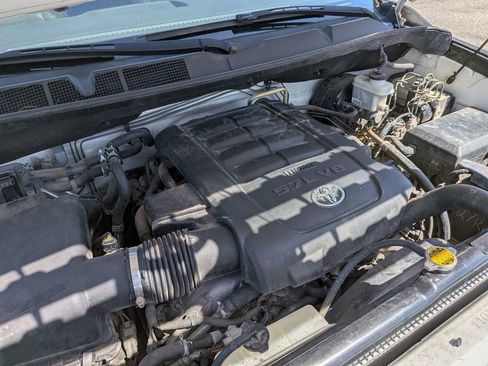 Used 2011 Toyota Sequoia Platinum image 12