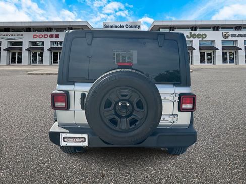 Certified 2023 Jeep Wrangler Sport AWD/4WD image 8