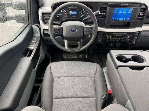 New 2025 Ford F550 4x4 Crew Cab Super Duty image 27