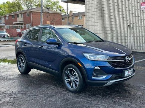 Used 2023 Buick Encore GX Select FWD image 3