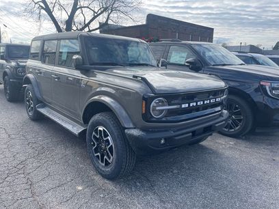 New 2025 Ford Bronco Outer Banks