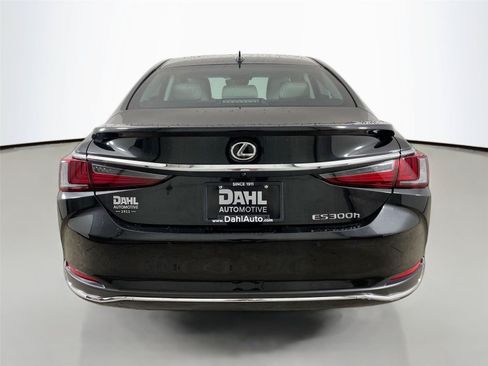 Used 2024 Lexus ES 300h Ultra Luxury w/ Accessory Package (Z1) FWD image 12