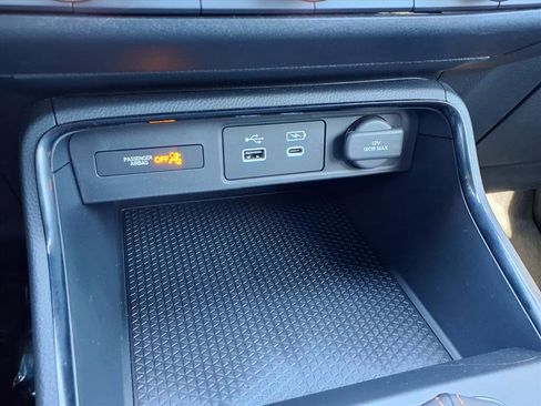 Certified 2025 Honda CR-V Sport image 9