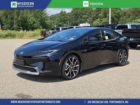 New 2027 Toyota Prius Plug-In Hybrid FWD image 1