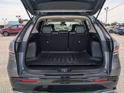 Used 2023 Honda HR-V EX-L image 12