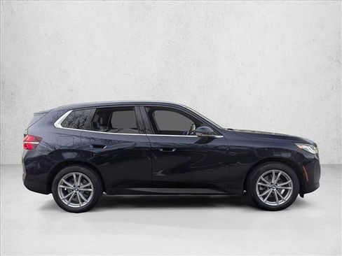 Used 2025 BMW X3 xDrive30i w/ Premium Package image 4