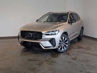 Used 2025 Volvo XC60 B5 Core w/ Climate Package